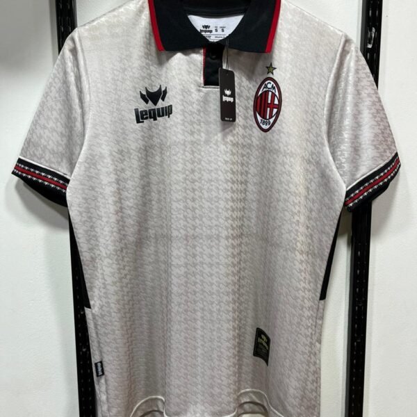 Camiseta Milán beige gold